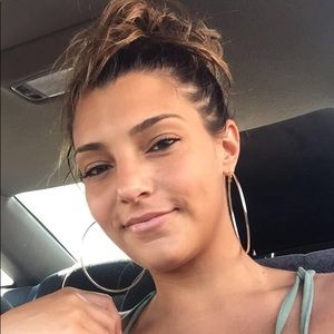 Meet your Posher, Jaclyn